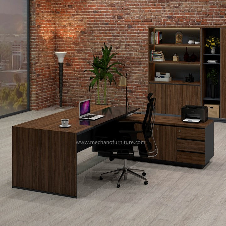 Avant (Table with Integrated Side Rack)