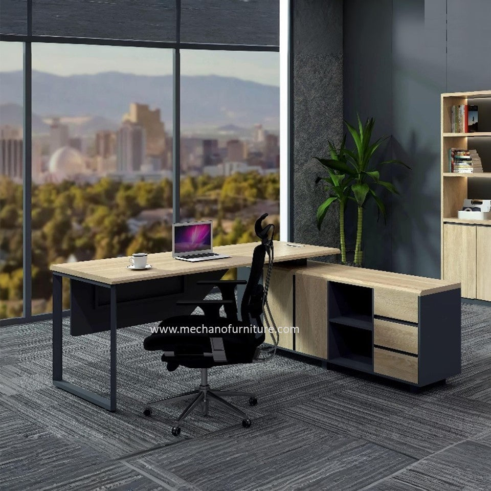 BEVEL (Table with Integrated Side Rack)
